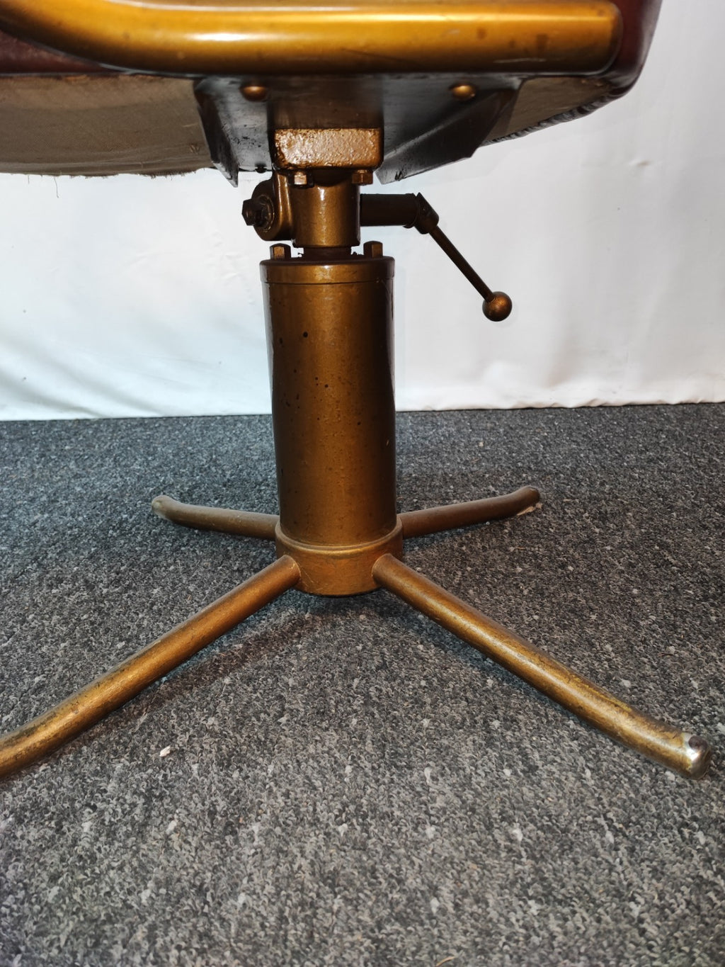Vintage USA Bürostuhl 60er Drehstuhl Messing Leder Mid-Century Office Retro