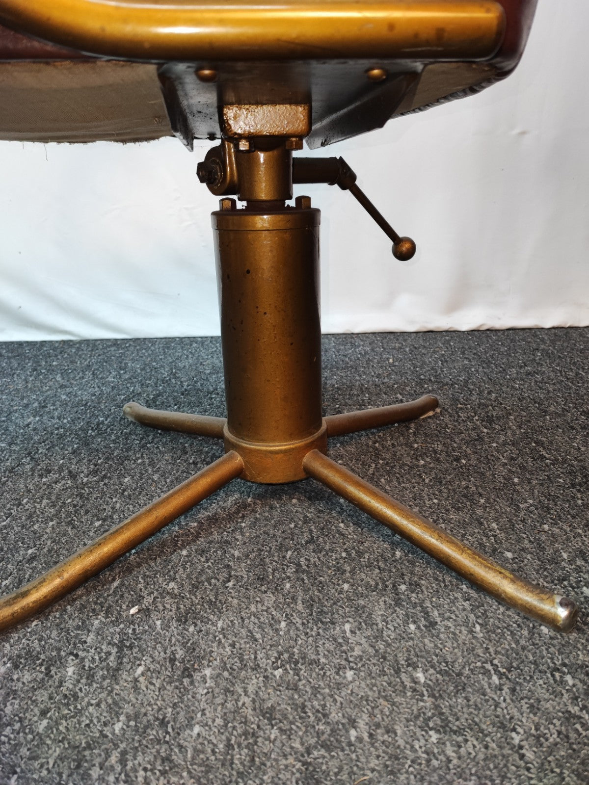 Vintage USA Bürostuhl 60er Drehstuhl Messing Leder Mid-Century Office Retro