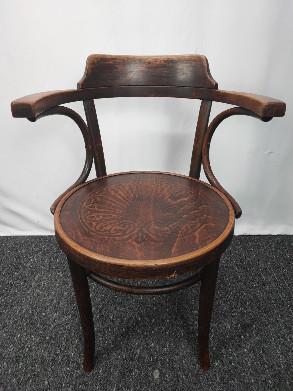 Antiker Cosmos Thonet Bugholz Armlehnstuhl Jugendstil Kaffeehausstuhl Ornament