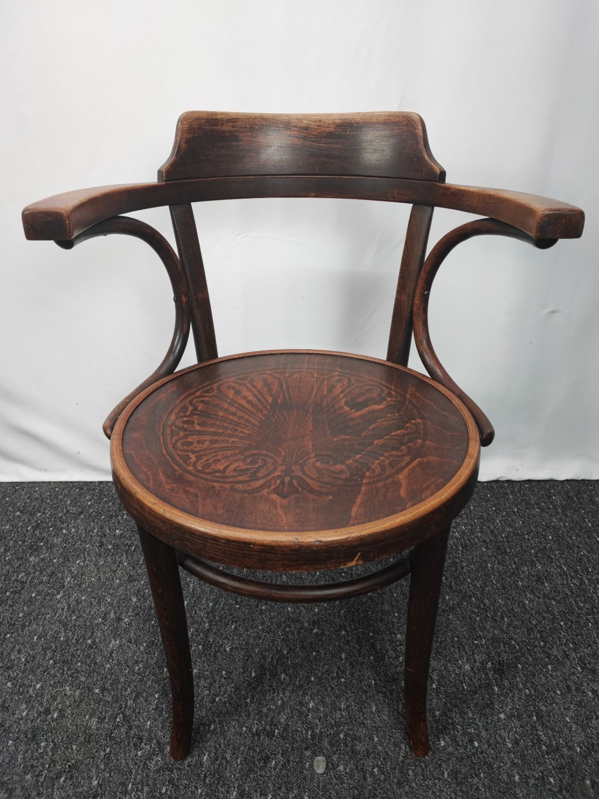 Antiker Cosmos Thonet Bugholz Armlehnstuhl Jugendstil Kaffeehausstuhl Ornament