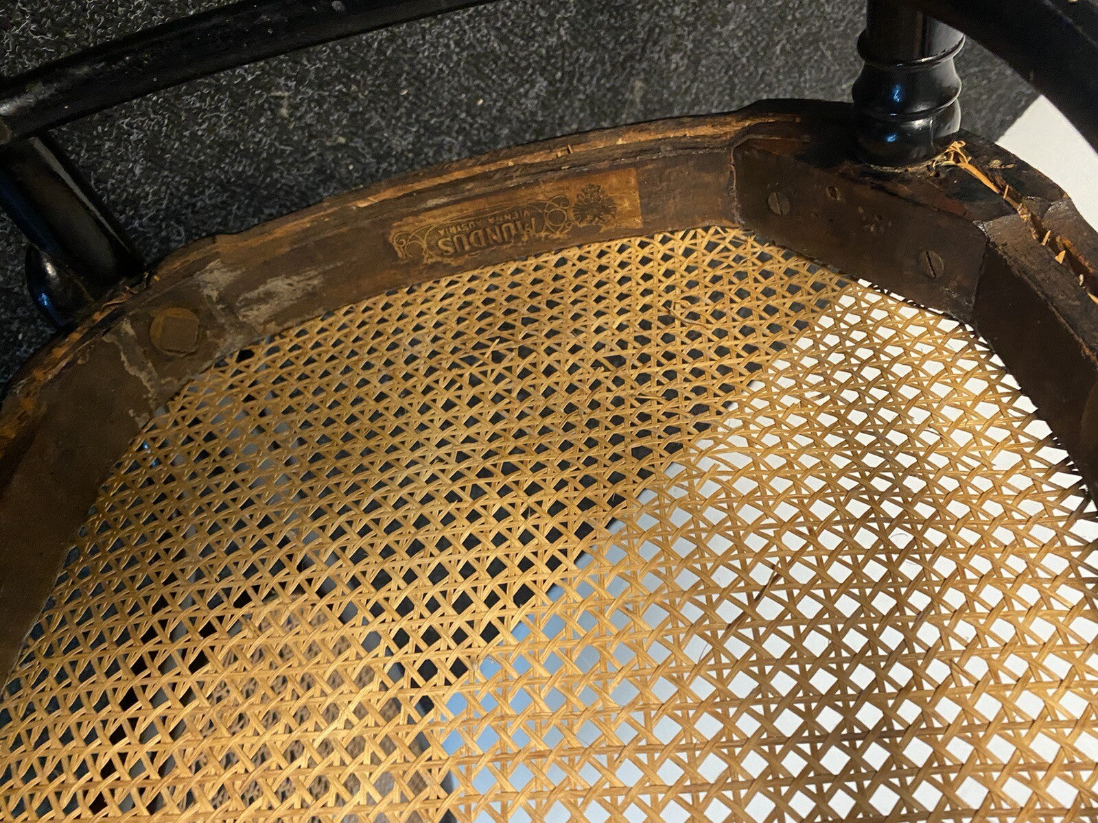 Original Mundus Thonet Salonstuhl Bauhaus ArtDeco hohe Lehne Wiener Geflecht