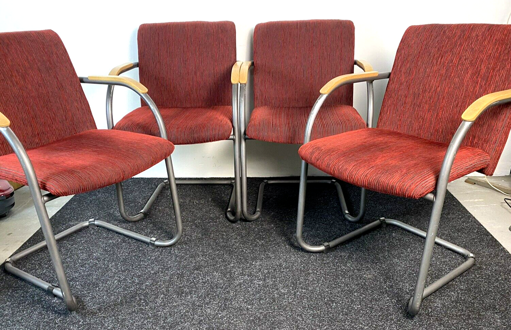 1 von 4 Armlehnstuhl Stahlrohrgestell Freischwinger Polsterstoff Bauhaus Vintage