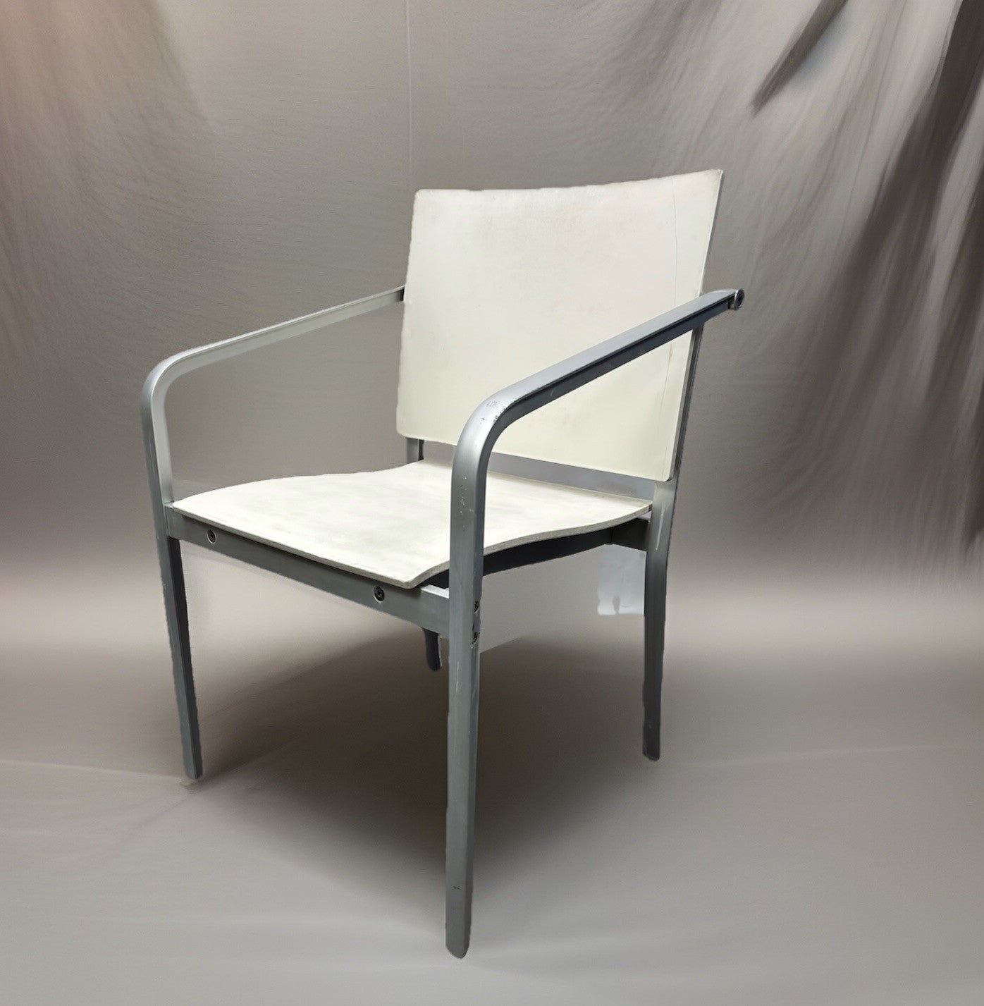 1 von 10 ORIGINAL Thonet Gartenstuhl Outdoor Armlehnstuhl Alu Kunstst. Bauhaus