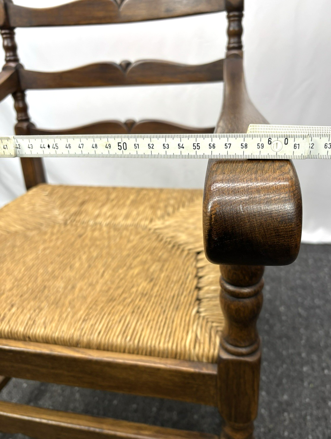 Castle Furniture Armlehnstuhl – Massivholz, Landhausstil, Geflochtene Sitzfläche