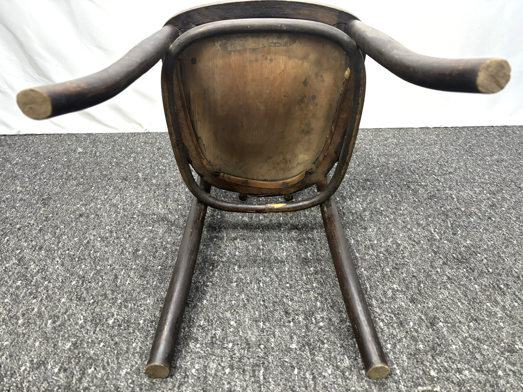 MUNDUS Kaffeehaus Stuhl Prägesitz Holz Art Deko Antik