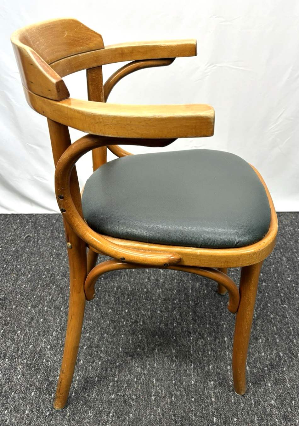 1 von 2 Armlehnstuhl Kaffeehaus Gropius Bugholz Art Deco Vintage