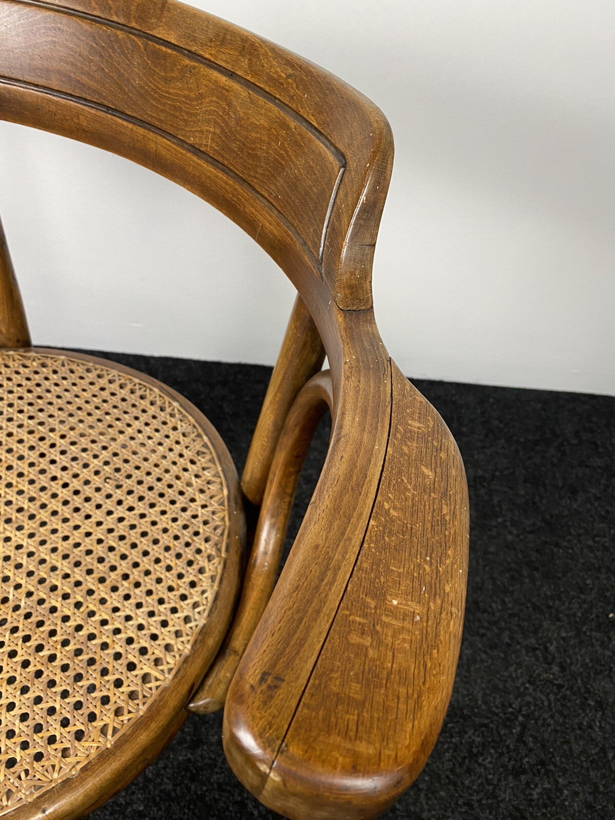 Armlehnstuhl Fischel im Thonet Stil Wiener Geflecht ArtDeco