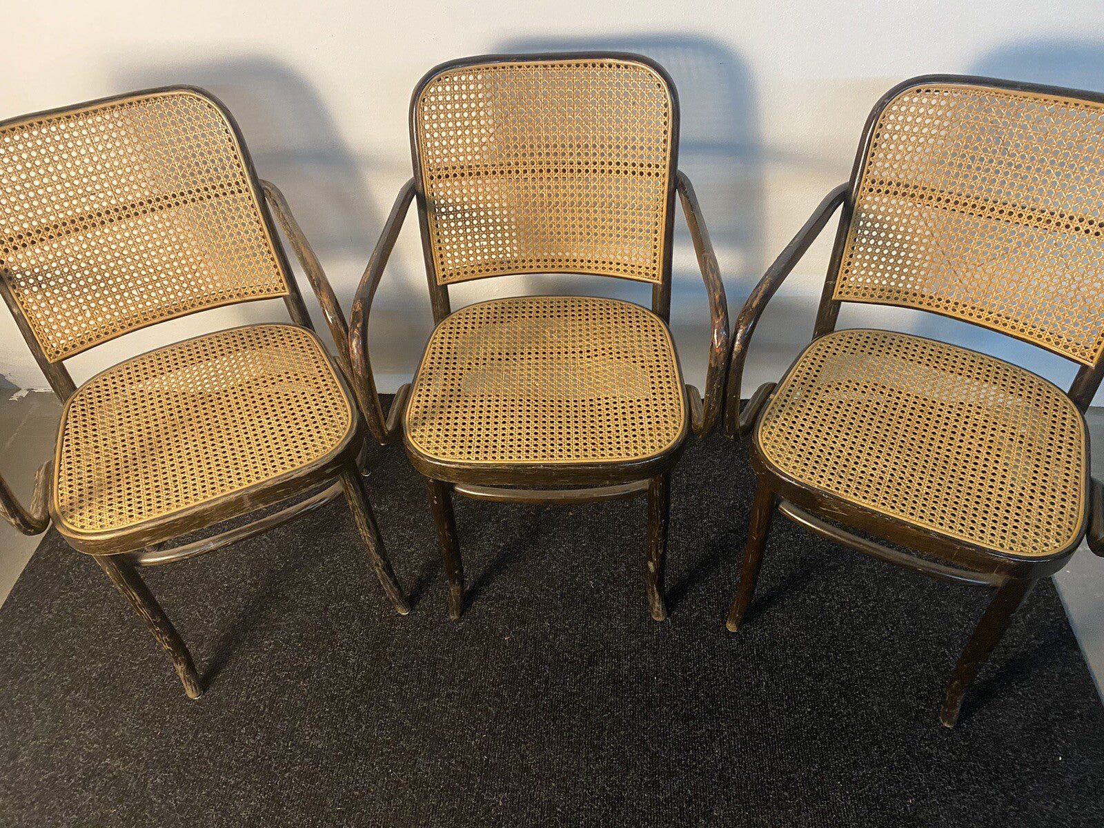 Vintage Armlehnenstuhl Thonet Stil Wiener Geflecht Stuhl Bugholz Prager Stuhl - Wesel Antik Kunst Vintage