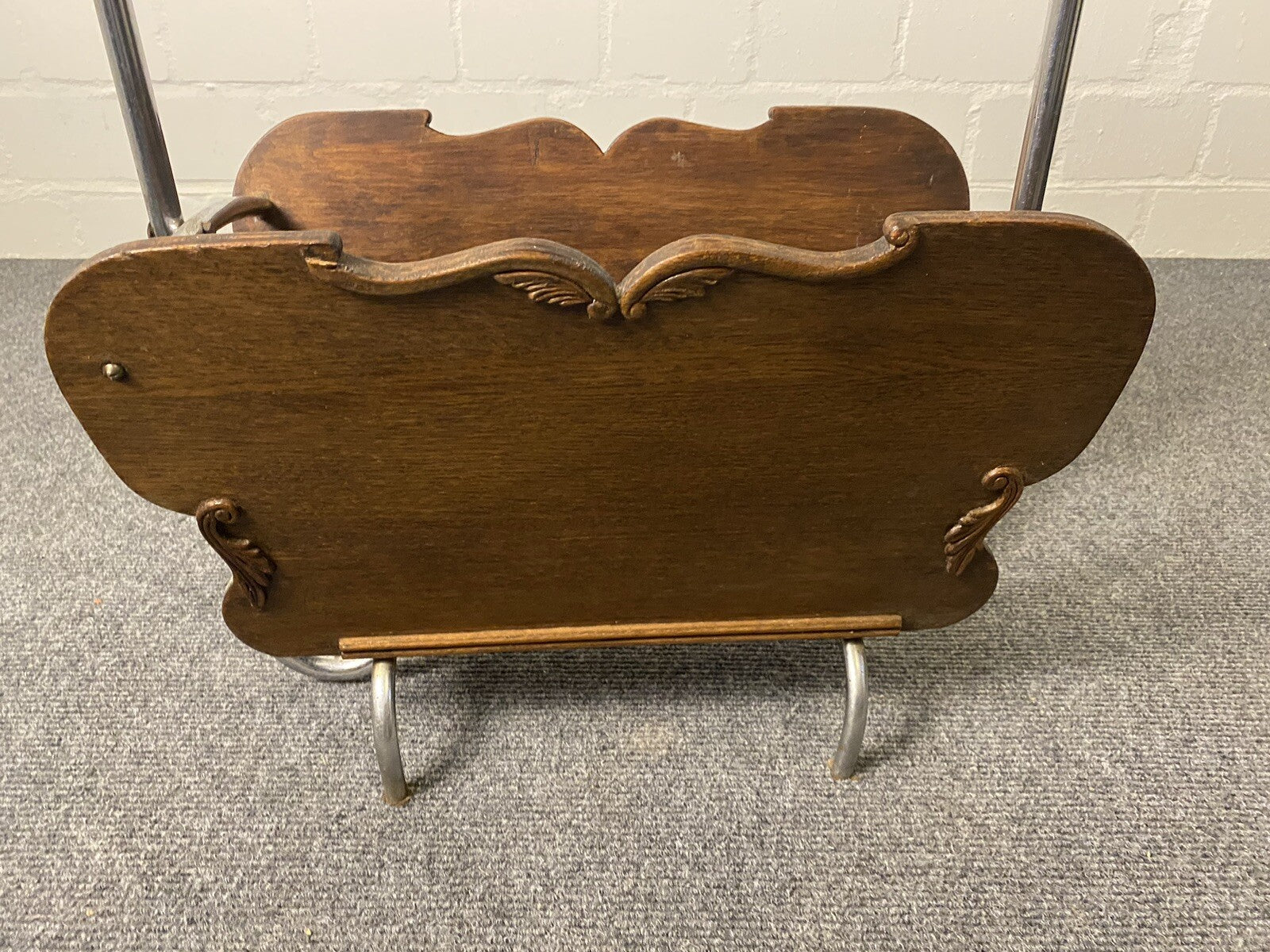 Beistelltisch Rauchertisch Zeitungsständer Stahlrohrmöbel Chrom Bauhaus Art Deco