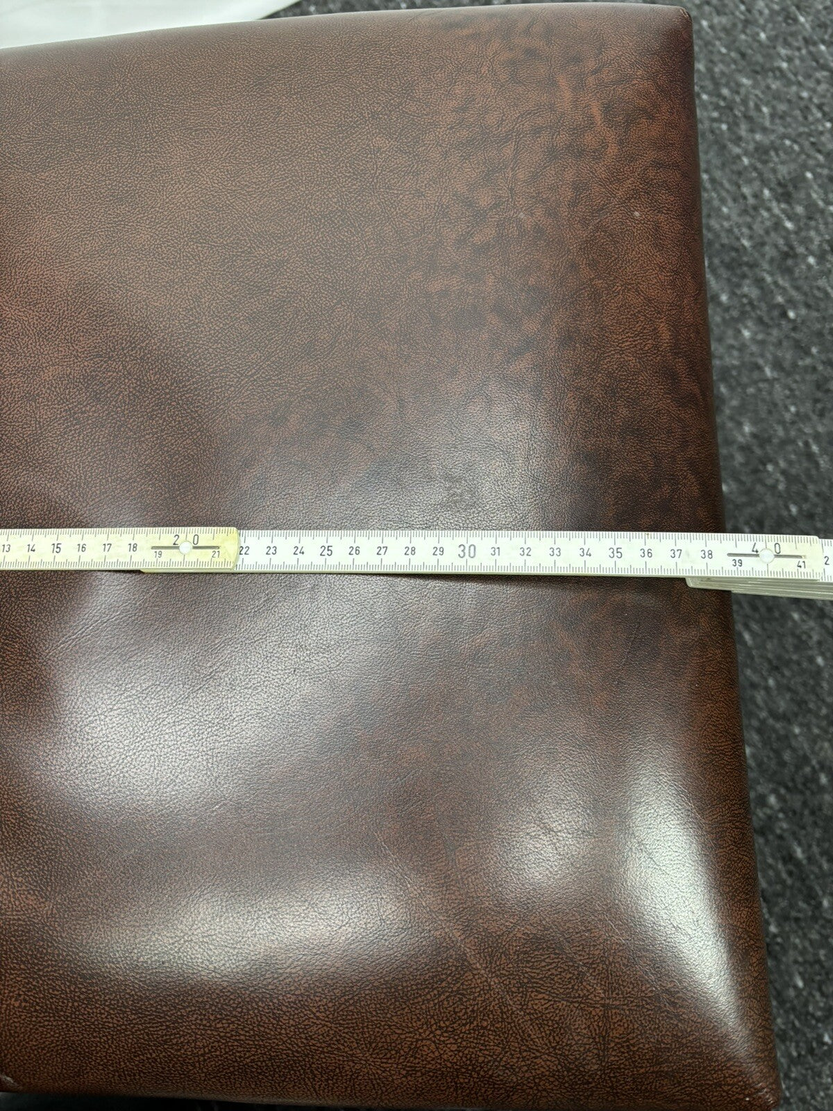 1 von 4 Lederstuhl Esszimmer Art Deco Vintage Massivholz gut gepolstert Büro