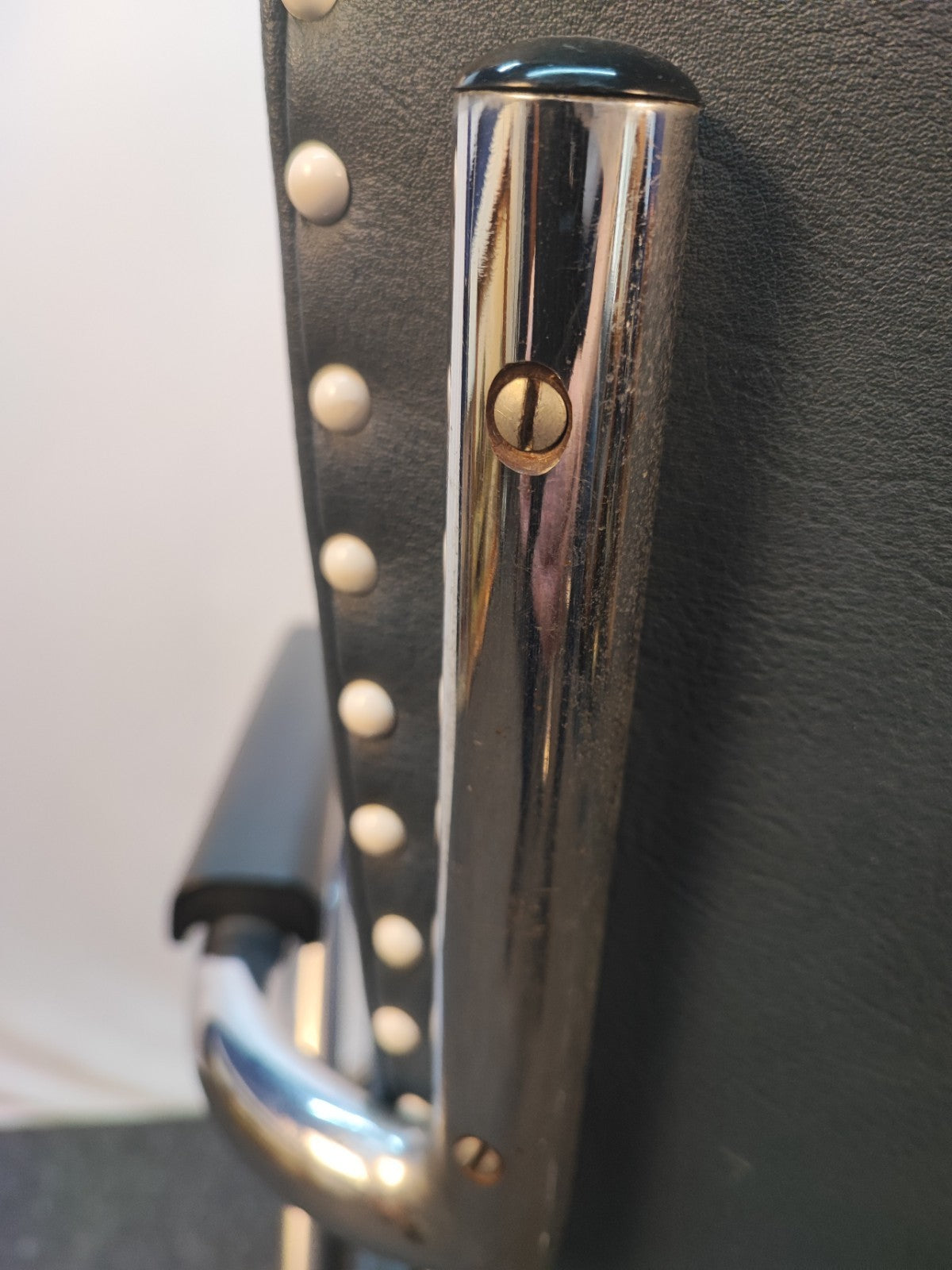Bauhaus Freischwinger Stuhl 30er 40er Jahre Stahlrohr Chrom Vintage Armlehnen