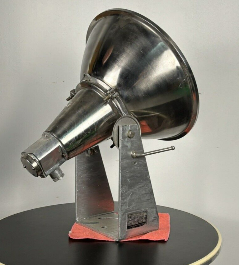 Suchscheinwerfer Alu/Edelstahl Schifffahrt Vintage Bauhaus Sanshin Senaku Dengli
