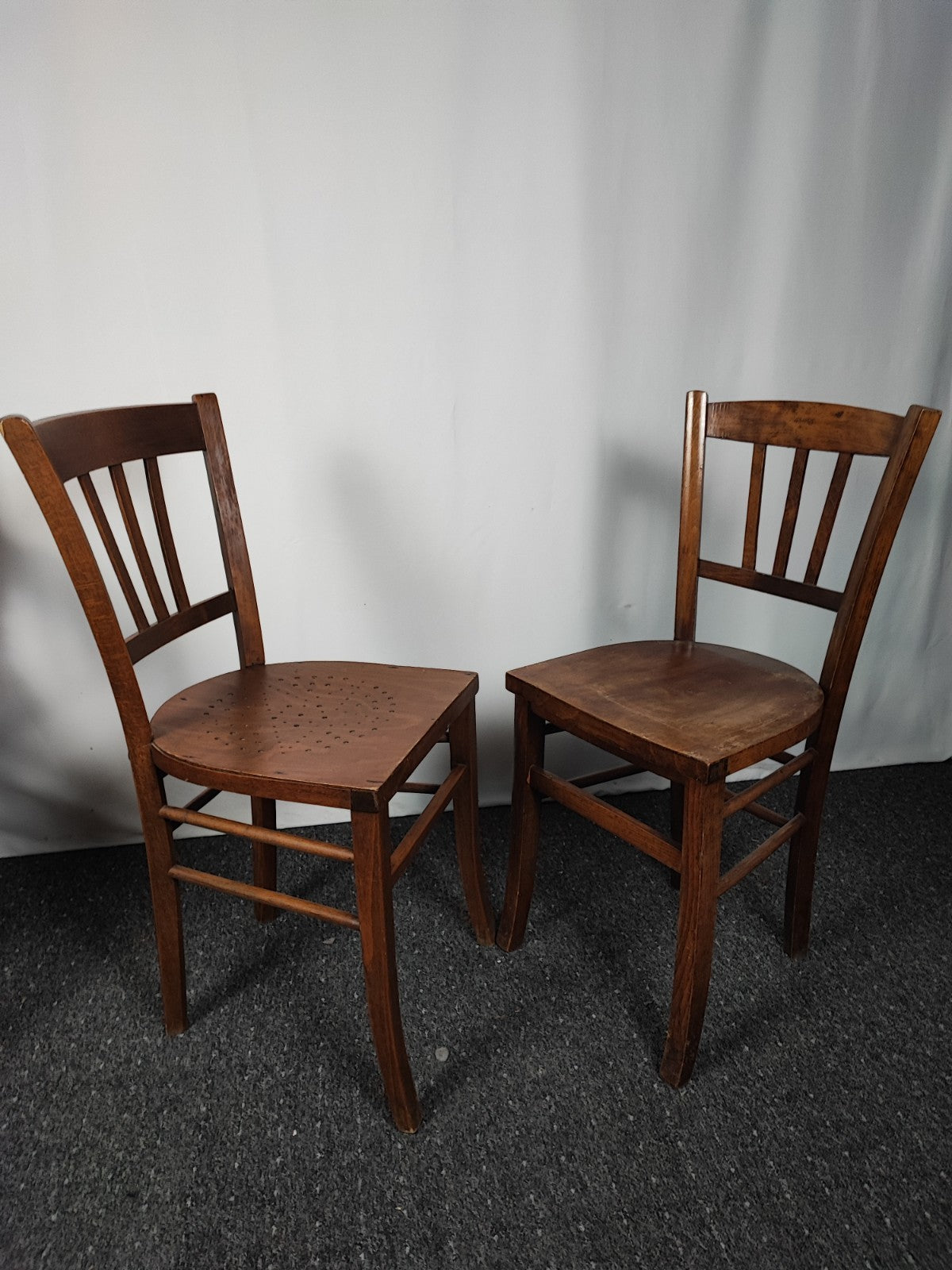 2x Vintage Bistrostuhl Café Stuhl Massivholz Sprossenlehne Küchenstuhl Braun