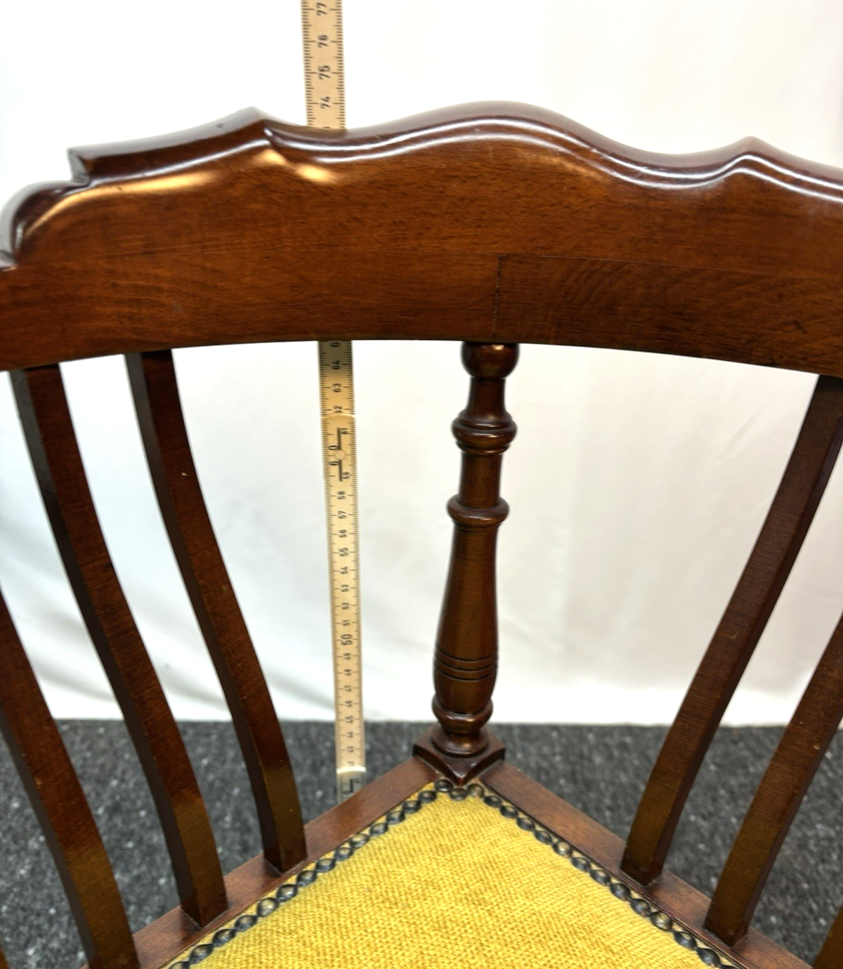 Eckstuhl Schminkstuhl Captain Chair Vintage Holz gepolsterter Sitz Art Deco