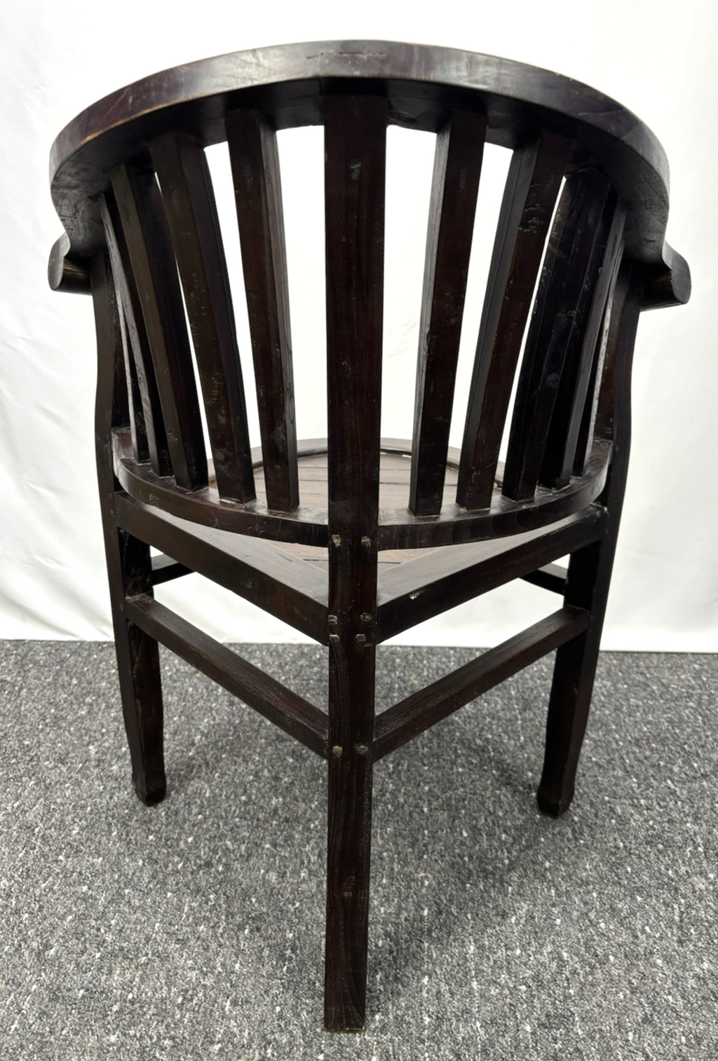 1 von 2 Eckstuhl Kolonial Stil Massivholz Art Deco Vintage Büro Captainchair