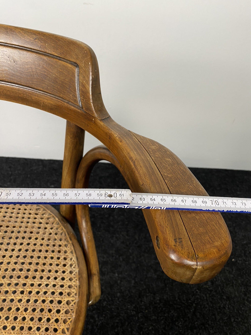 Armlehnstuhl Fischel im Thonet Stil Wiener Geflecht ArtDeco