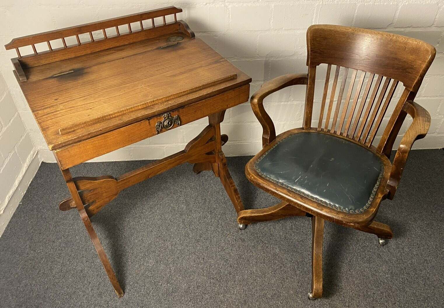 Antiker Holztisch, Schreibtisch, Massivholz, Sekretär, Zeichnentisch