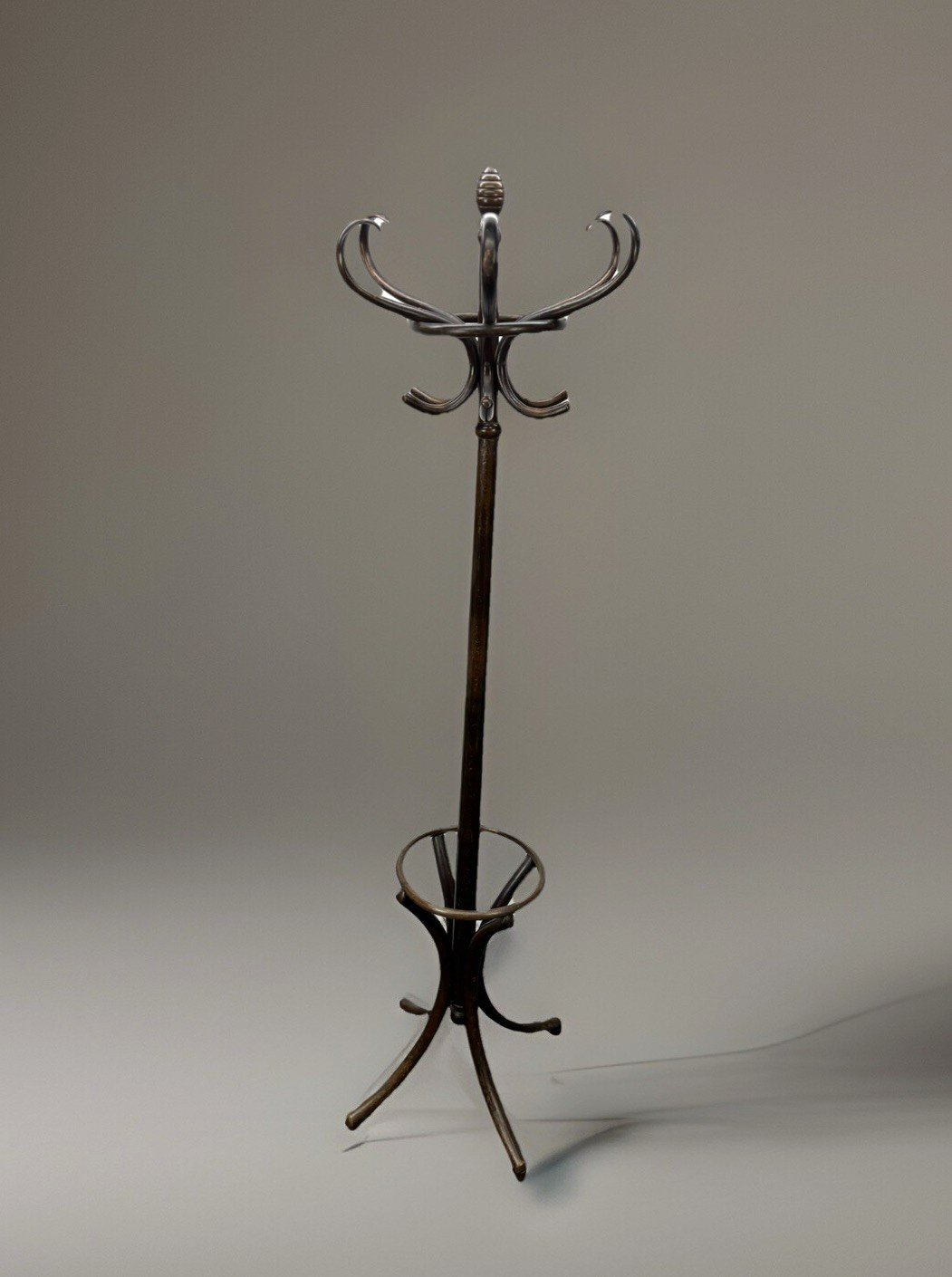 Mundus (ehem. Thonet) Standgarderobe ca. 200 cm hoch Holz Antik Art Deco