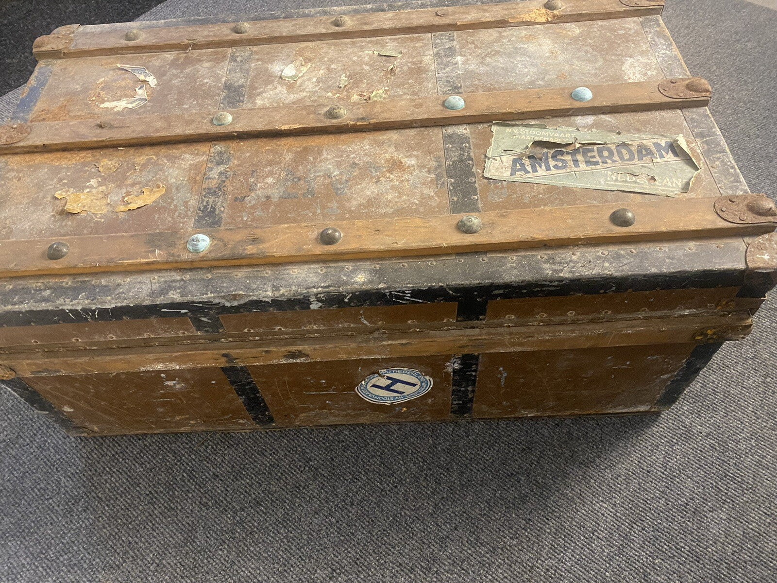 Antiker Koffer, Metall/ Holz, Truhe, Tisch, Holland, Niederlande