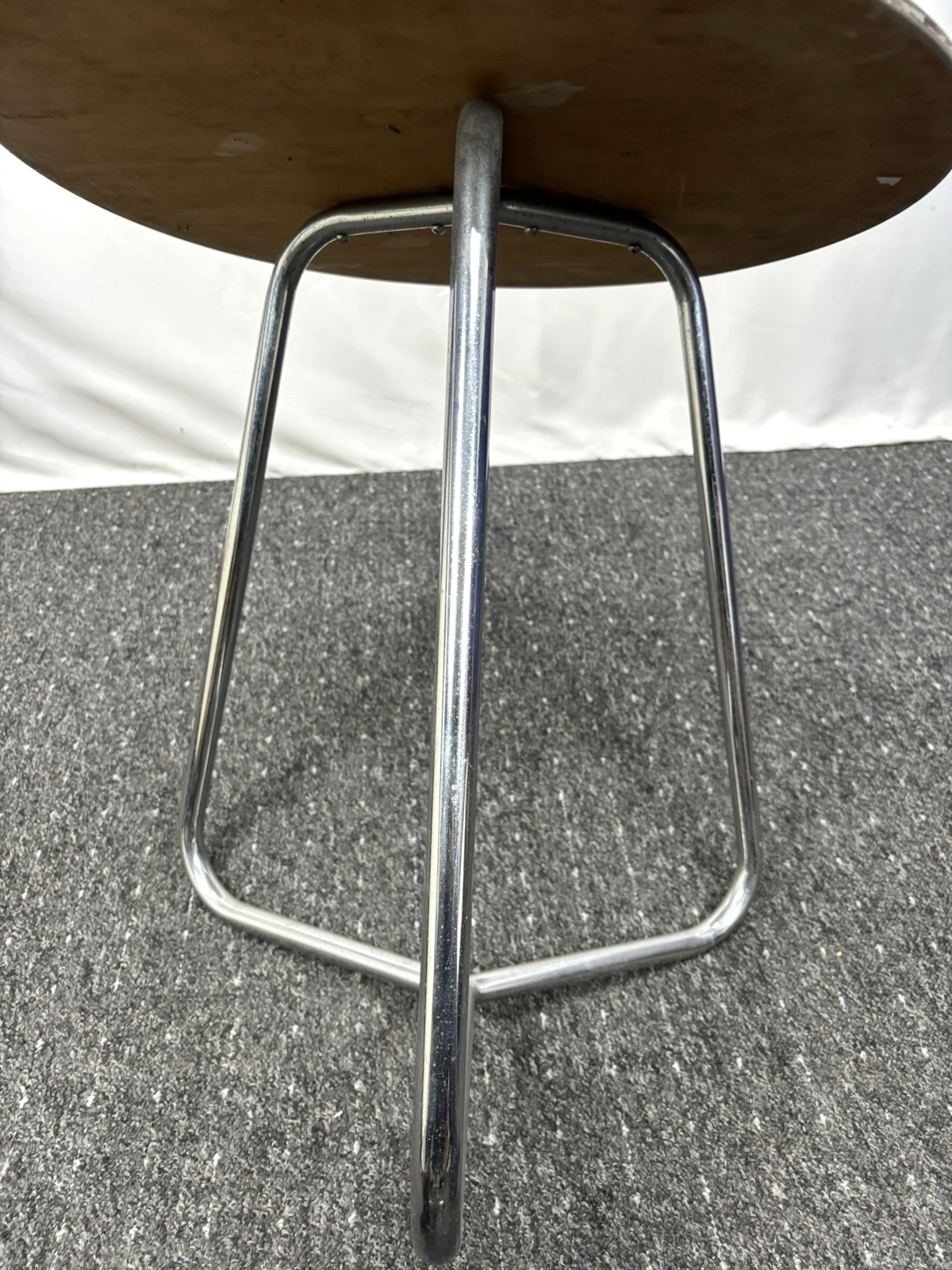 Beistelltisch Stahlrohrmöbel Rund nach Marcel Breuer 50er Jahre Bistrotisch