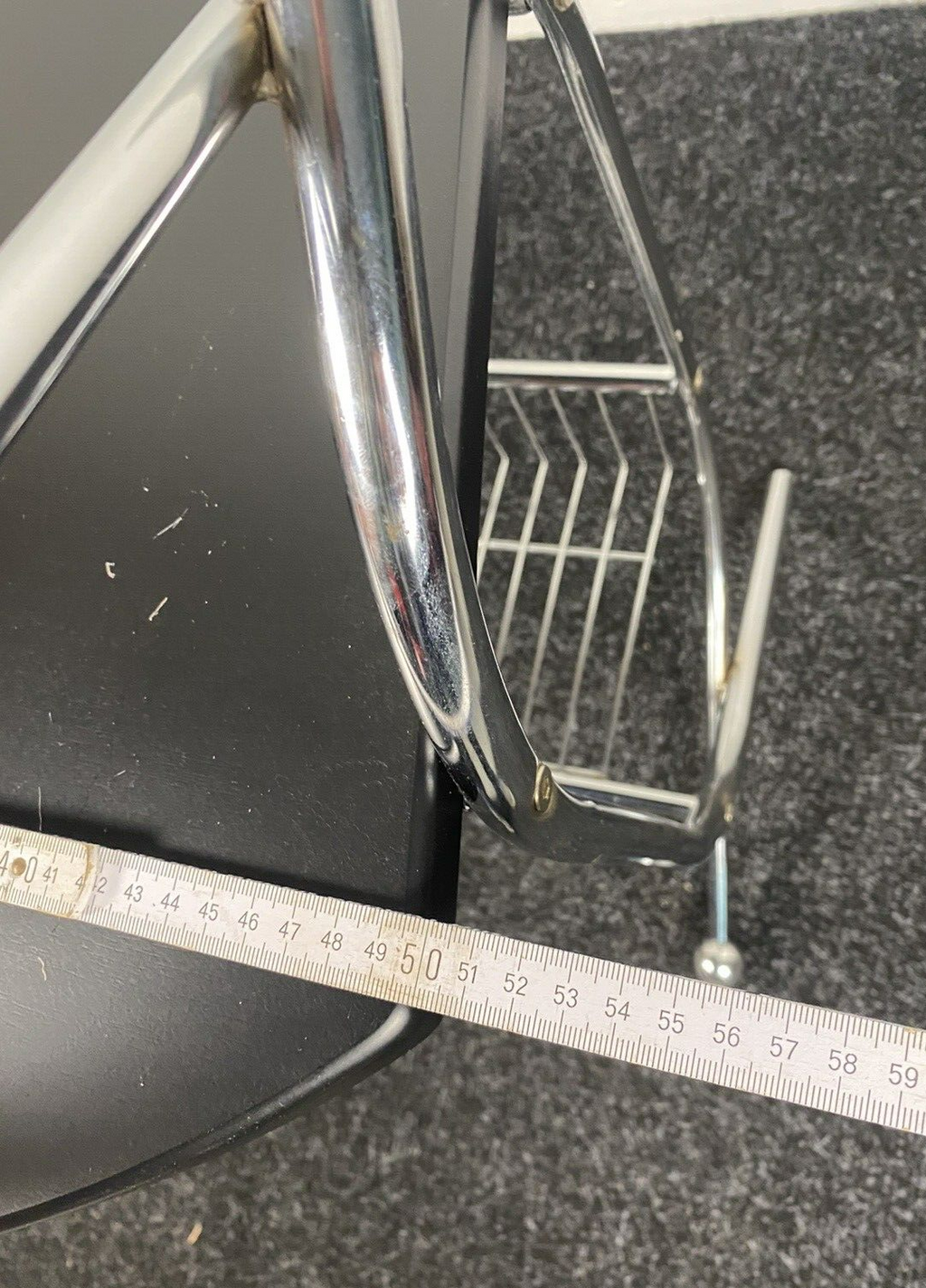 Beistelltisch Zeitungstisch Stahlrohr Chrom/ Schwarz Bauhaus