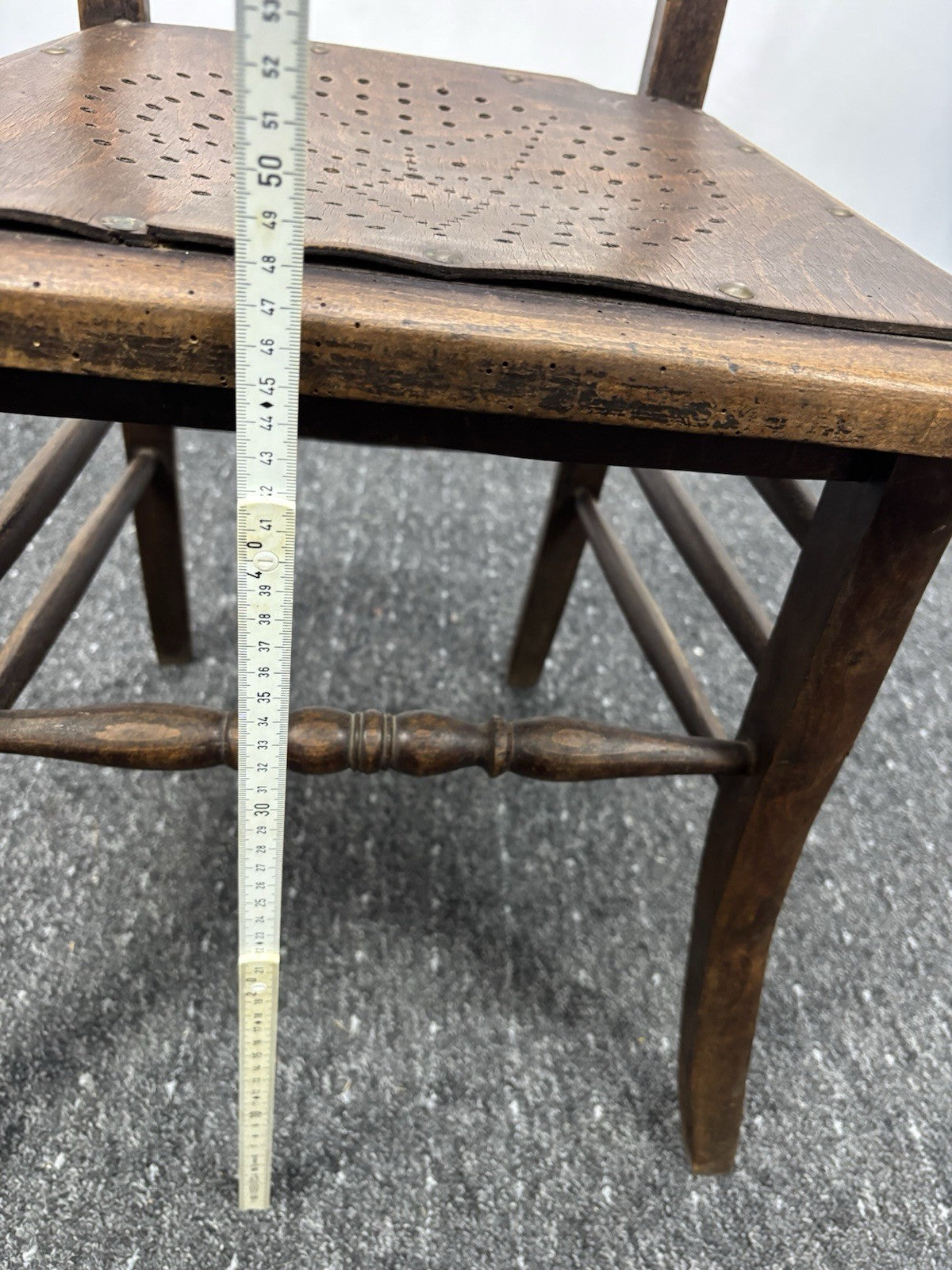 Bistrostuhl Kaffeehaus Prägesitz/ Lehne Massivholz Art Deco Antik