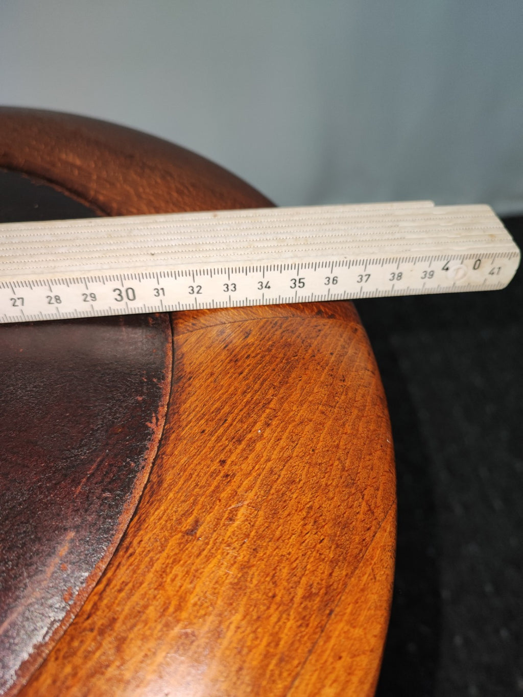 Klavierhocker Gründerzeit Drehhocker Massivholz höhenverstellbar Spindelhocker