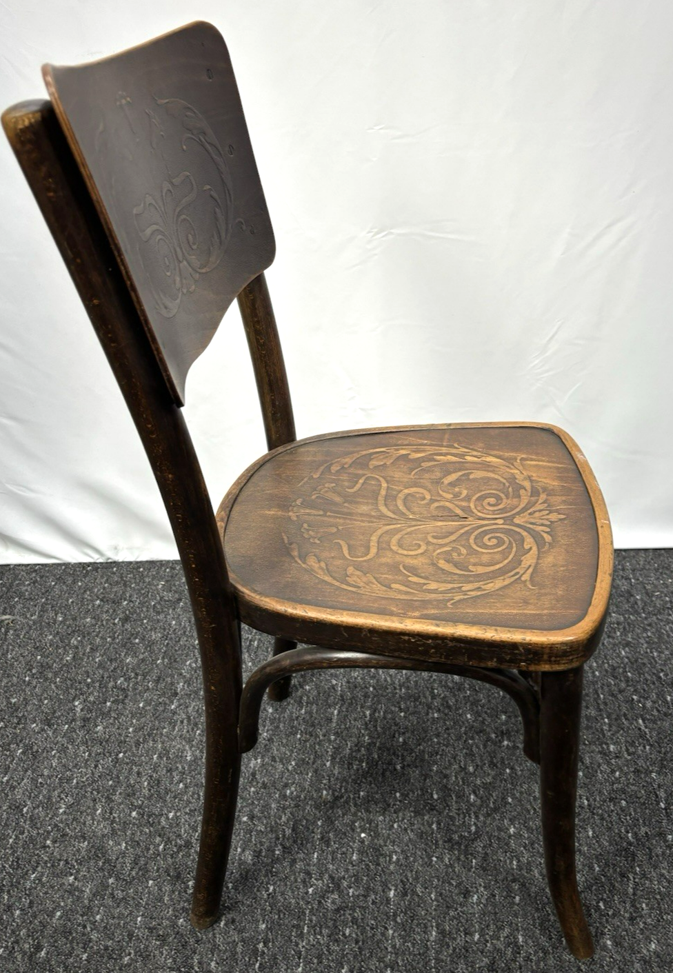 1 von 5 Mundus (ehem. Thonet) für Bastler Kaffeehausstuhl  Prägesitz Art Deco