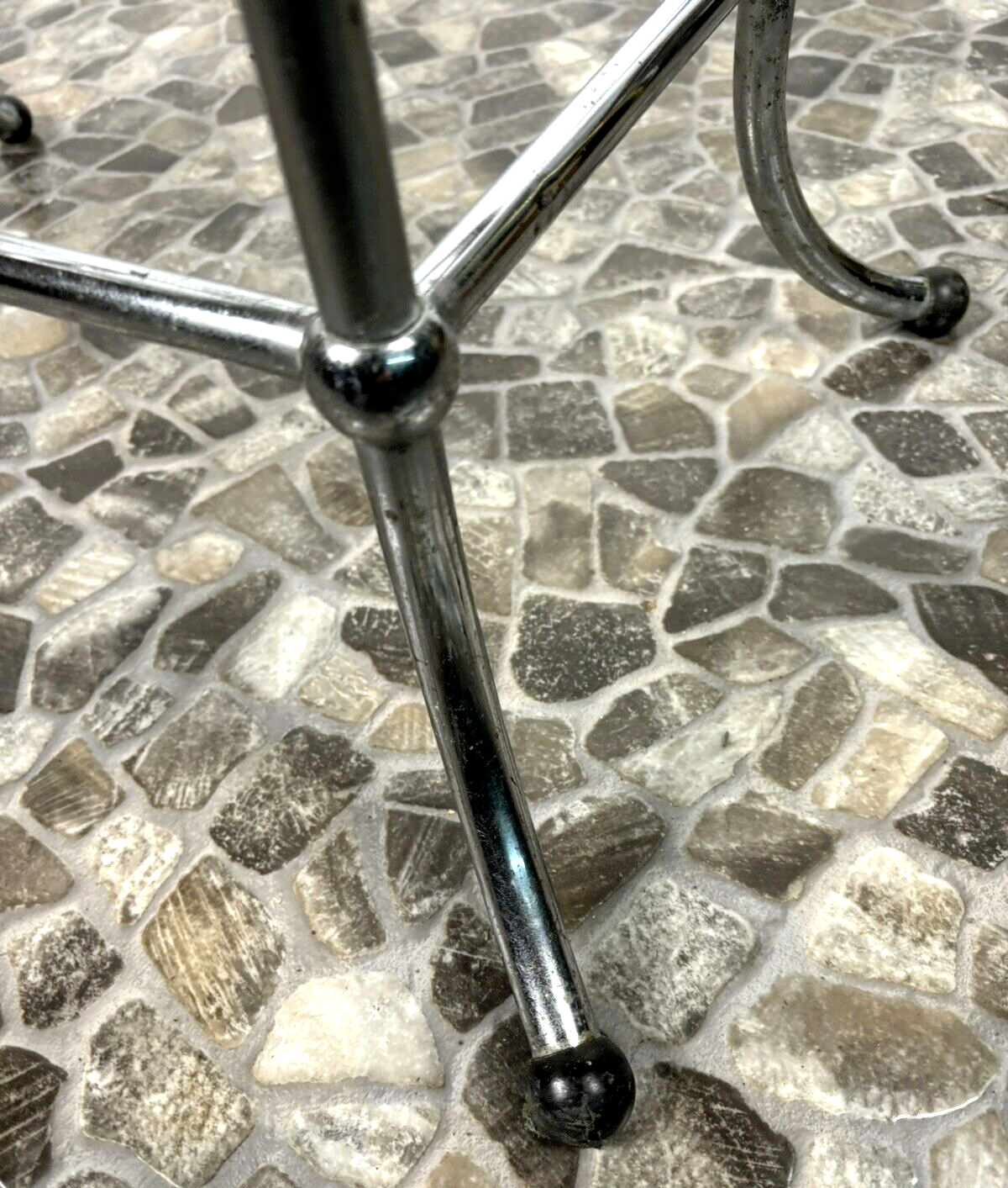 Rauchertisch Stahlrohr Beistelltisch Art Deco Bauhaus schwenkbar