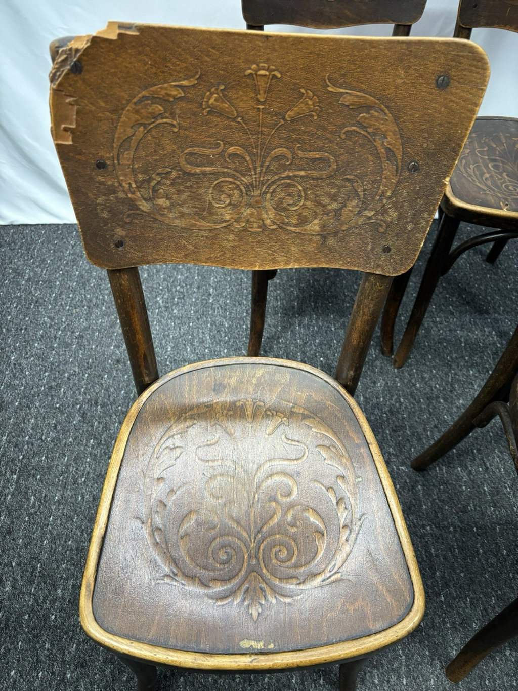 1 von 5 Mundus (ehem. Thonet) für Bastler Kaffeehausstuhl  Prägesitz Art Deco