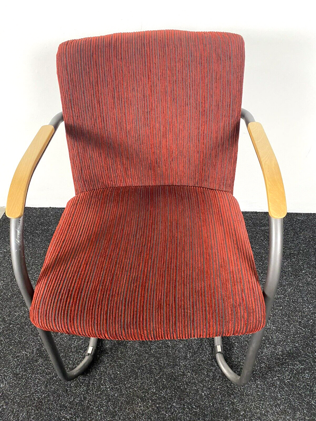 1 von 4 Armlehnstuhl Stahlrohrgestell Freischwinger Polsterstoff Bauhaus Vintage