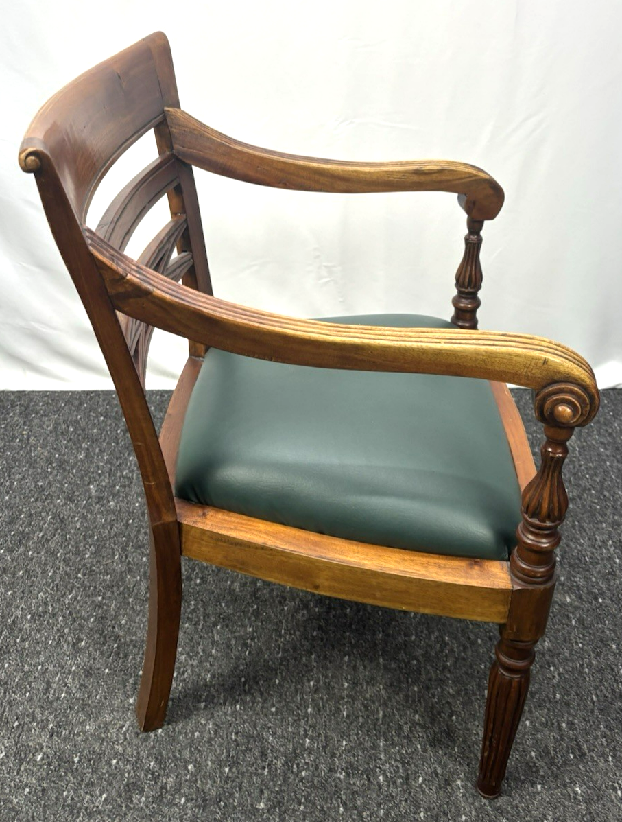 Klassischer Holzstuhl mit Armlehnen – Vintage/Antik-Stil Art Deco Büro Leder