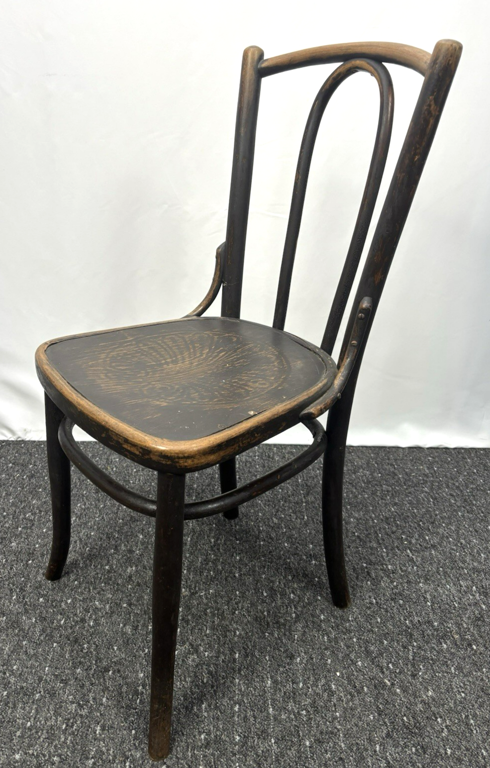 MUNDUS Kaffeehaus Stuhl Prägesitz Holz Art Deko Antik