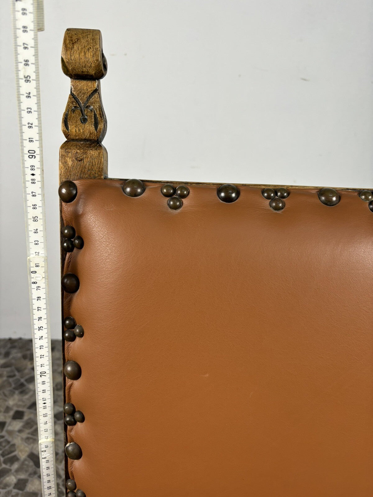 1 von 2 spanischer Stil Stuhl Leder Art Deco Massivholz Schnitzarbeiten