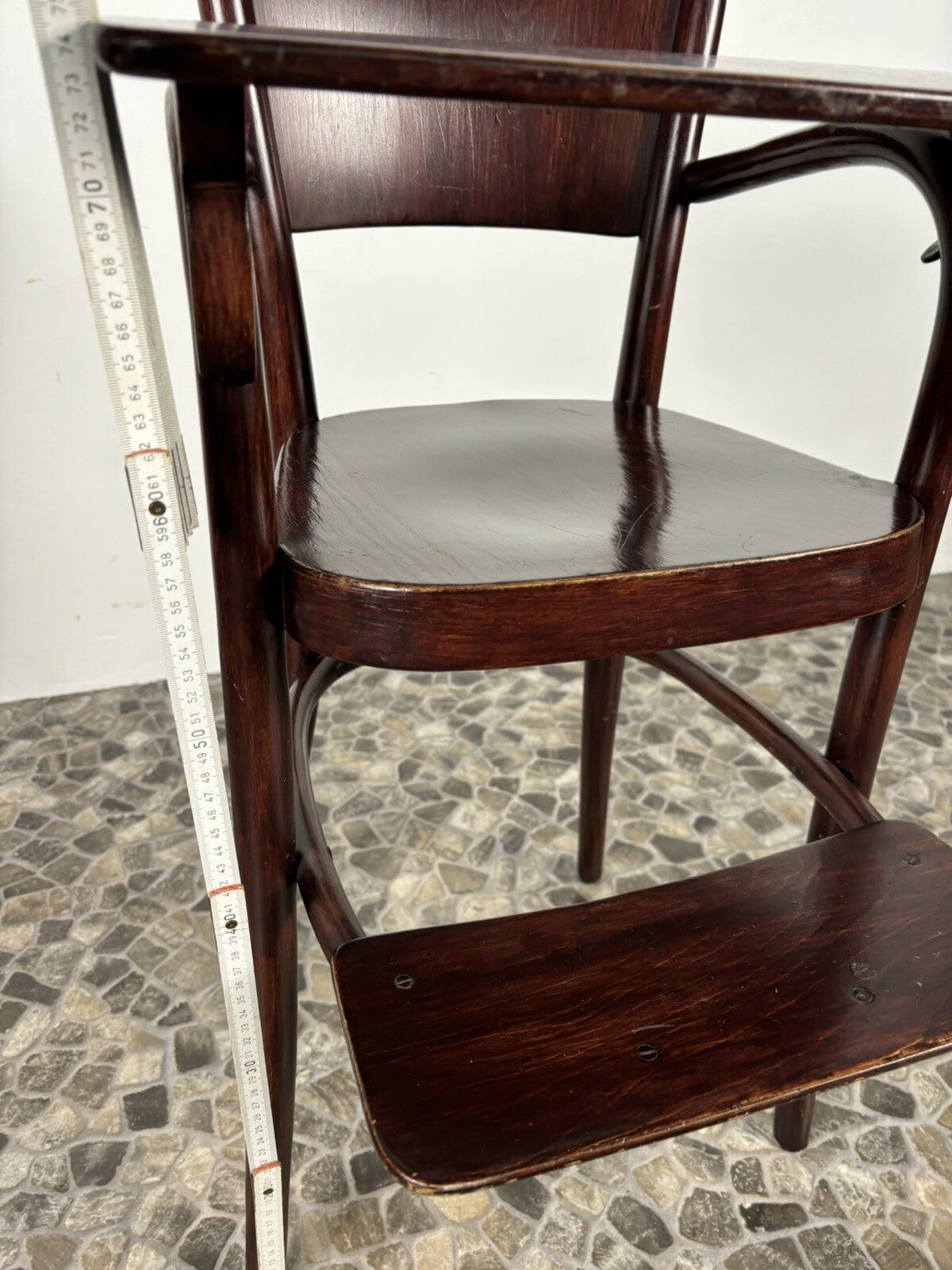 Original Thonet Kinderstuhl Hochstuhl mit abnehmbaren Tisch Mahagoni Art Deco