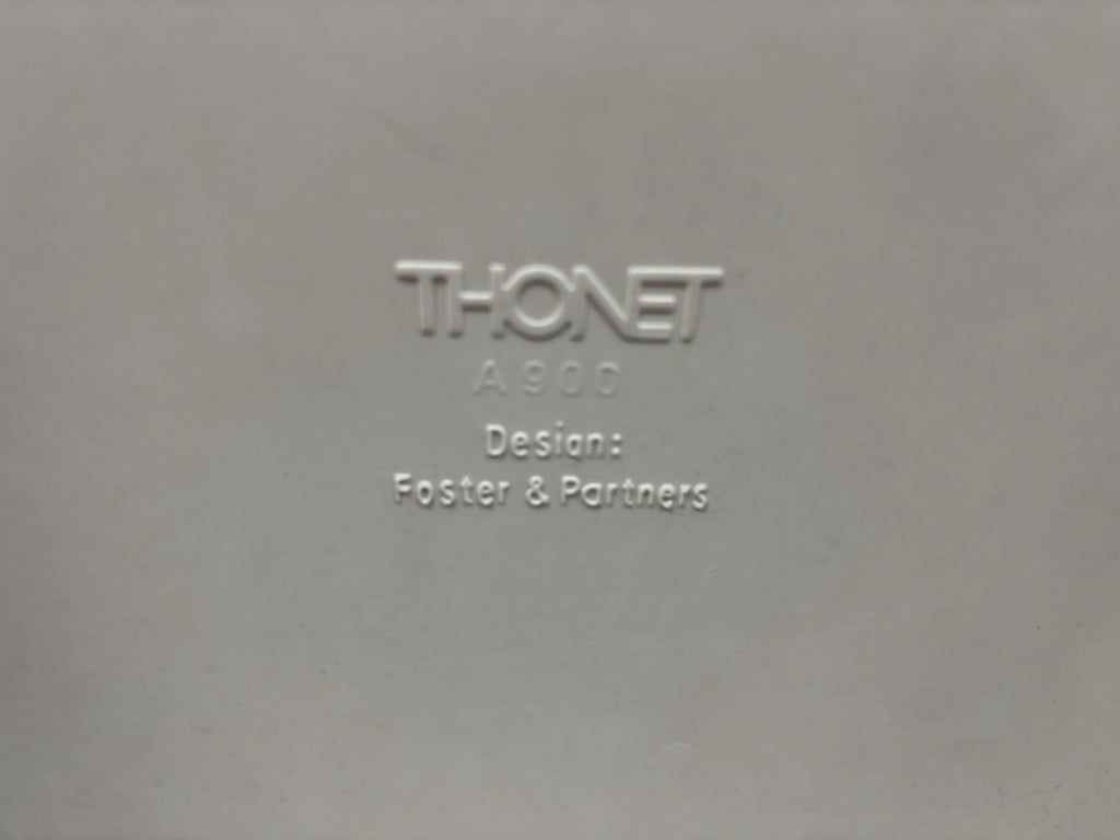 1 von 10 ORIGINAL Thonet Gartenstuhl Outdoor Armlehnstuhl Alu Kunstst. Bauhaus