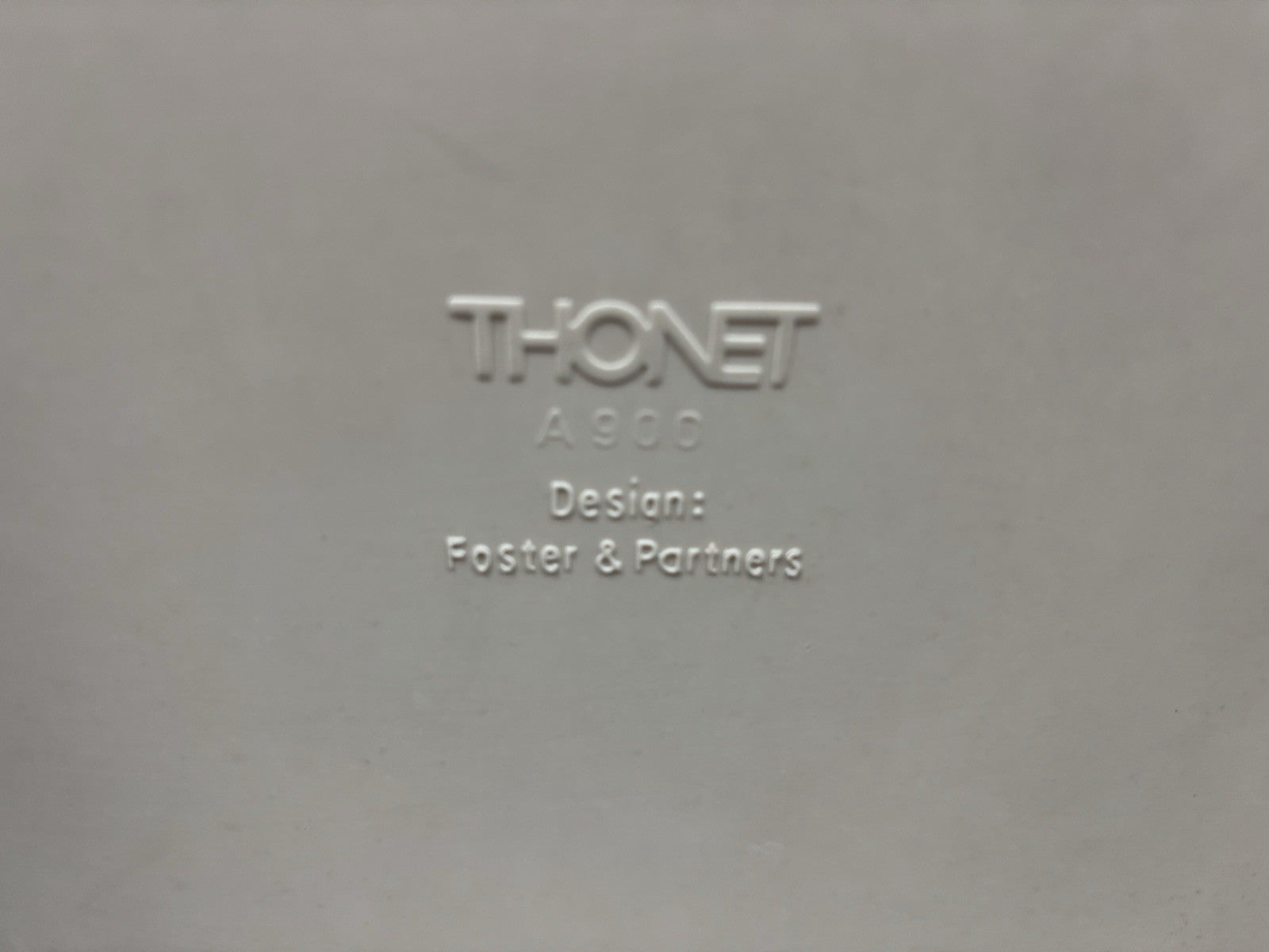 1 von 10 ORIGINAL Thonet Gartenstuhl Outdoor Armlehnstuhl Alu Kunstst. Bauhaus