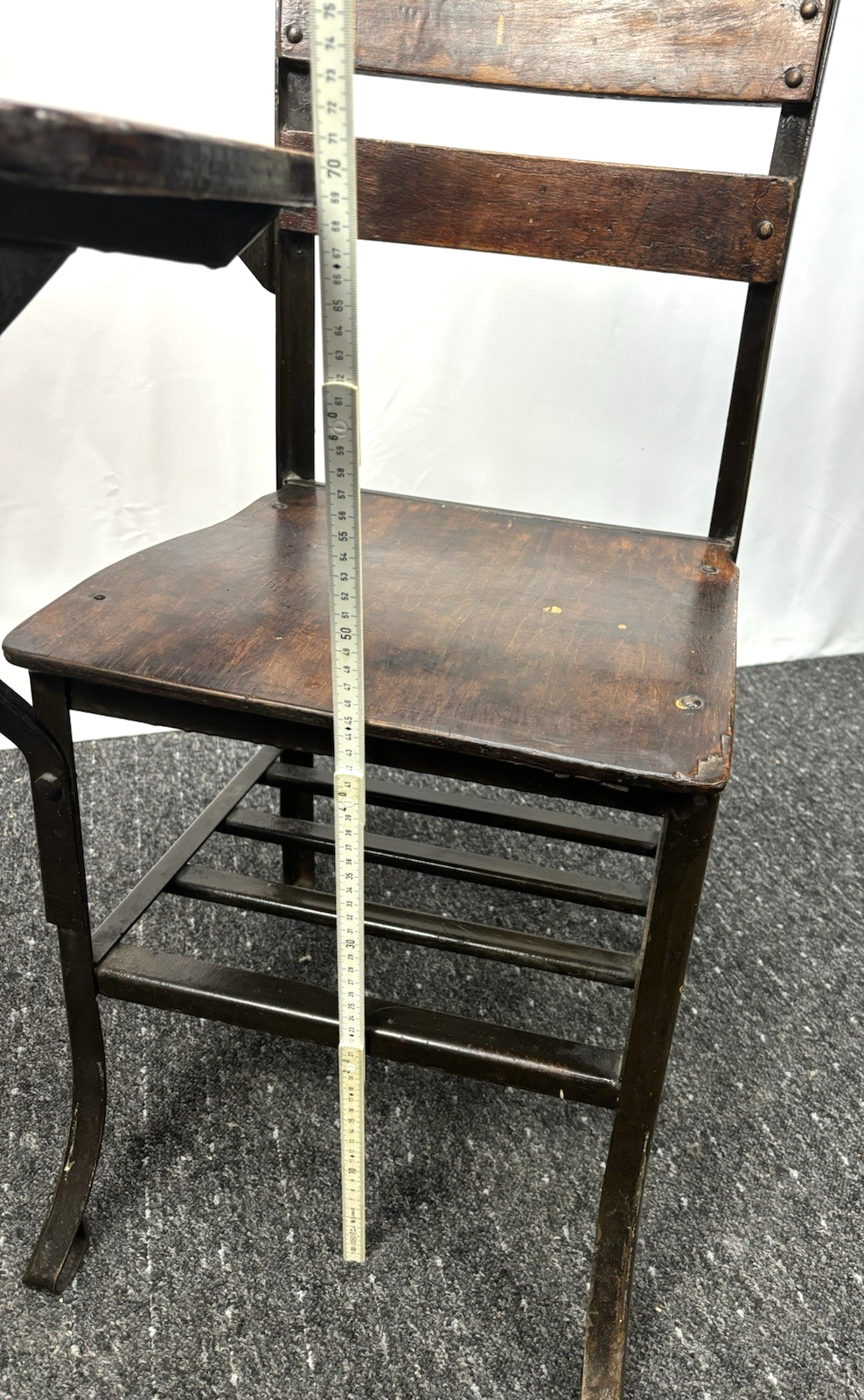 Universitäts- /Schulstuhl USA Desk Chair Massivholz Stahl Büro ca. 1930