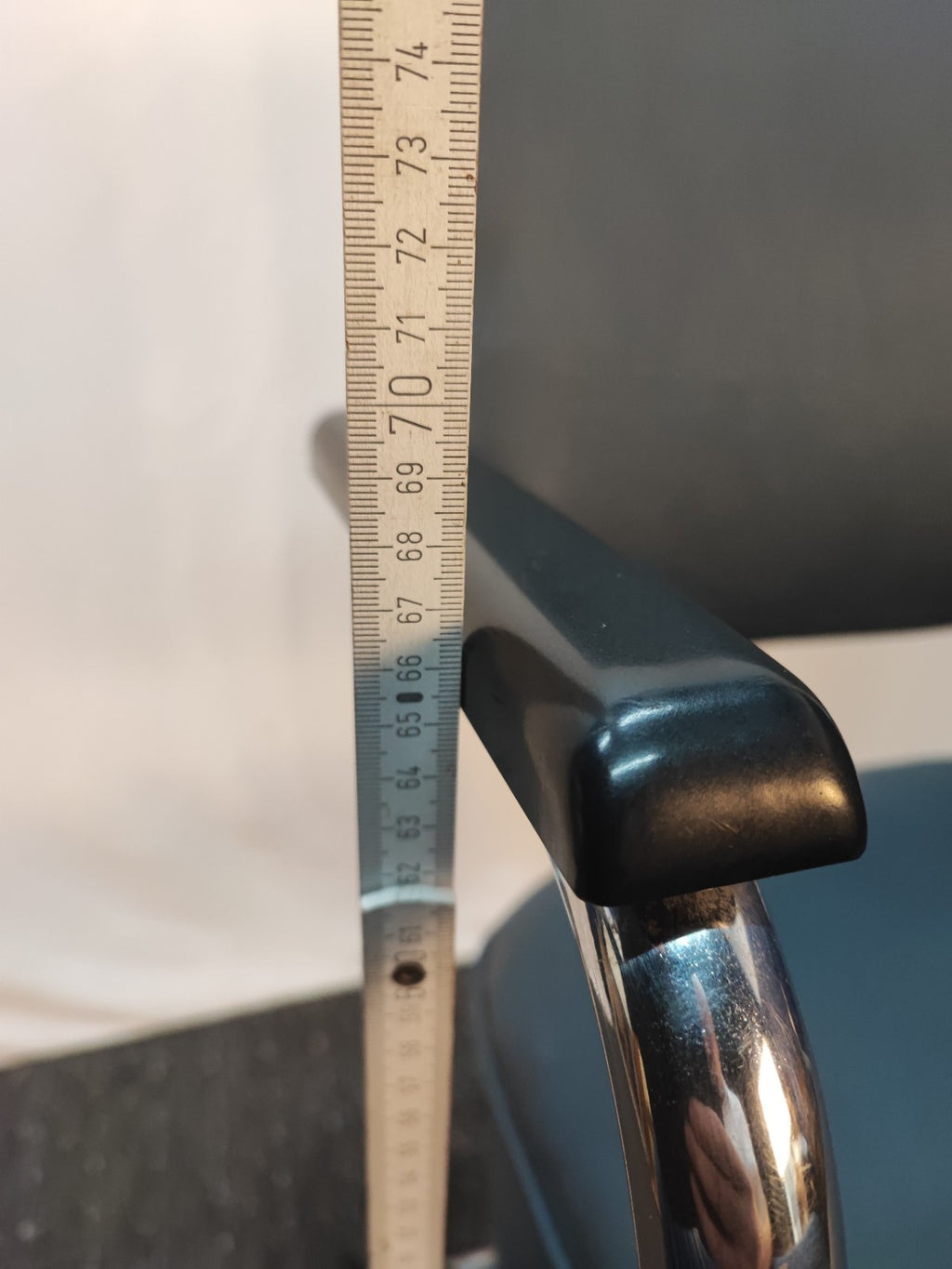 Bauhaus Freischwinger Stuhl 30er 40er Jahre Stahlrohr Chrom Vintage Armlehnen