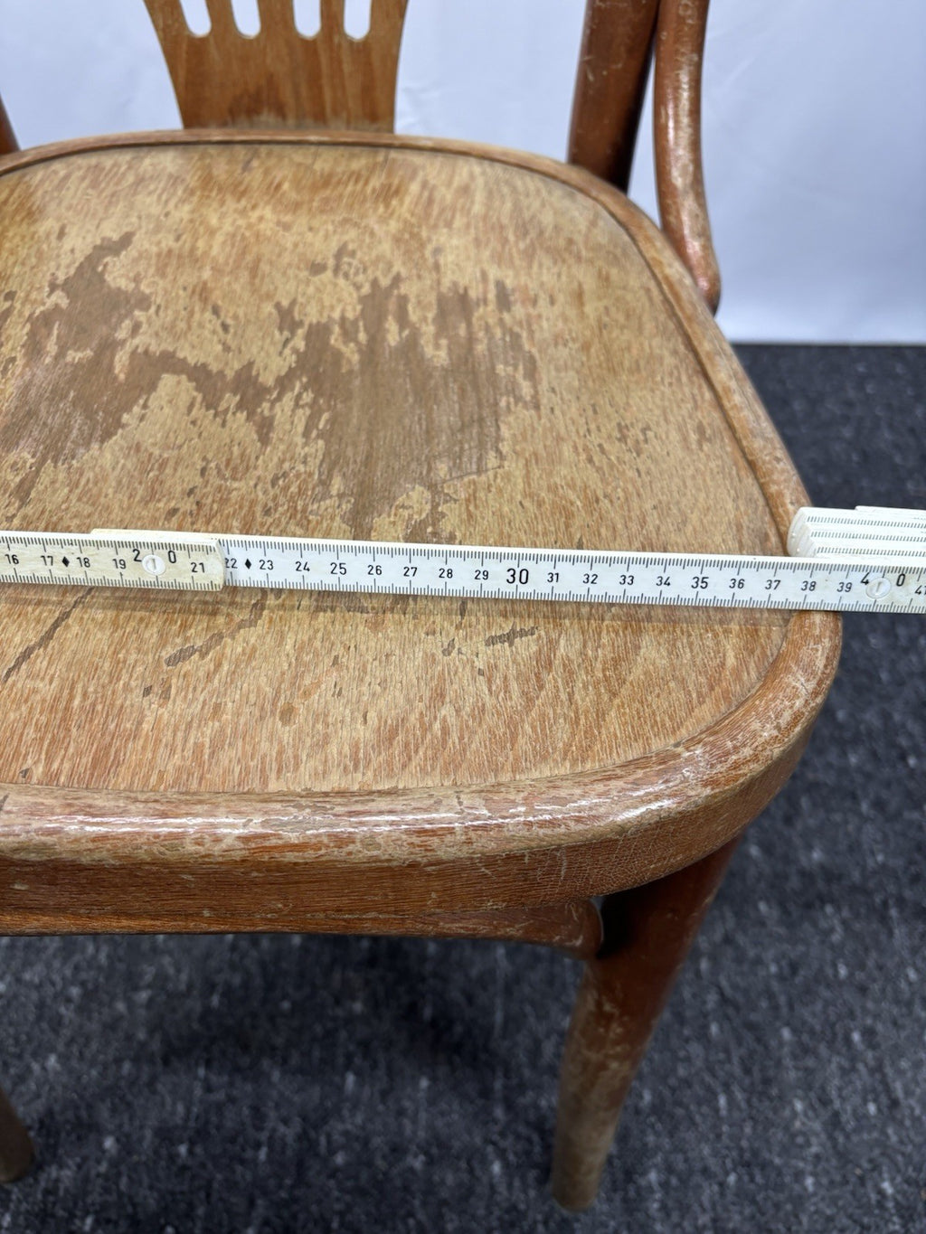 1 von 4 Kaffeehausstuhl Vollholz Art Deco Vintage für Bastler