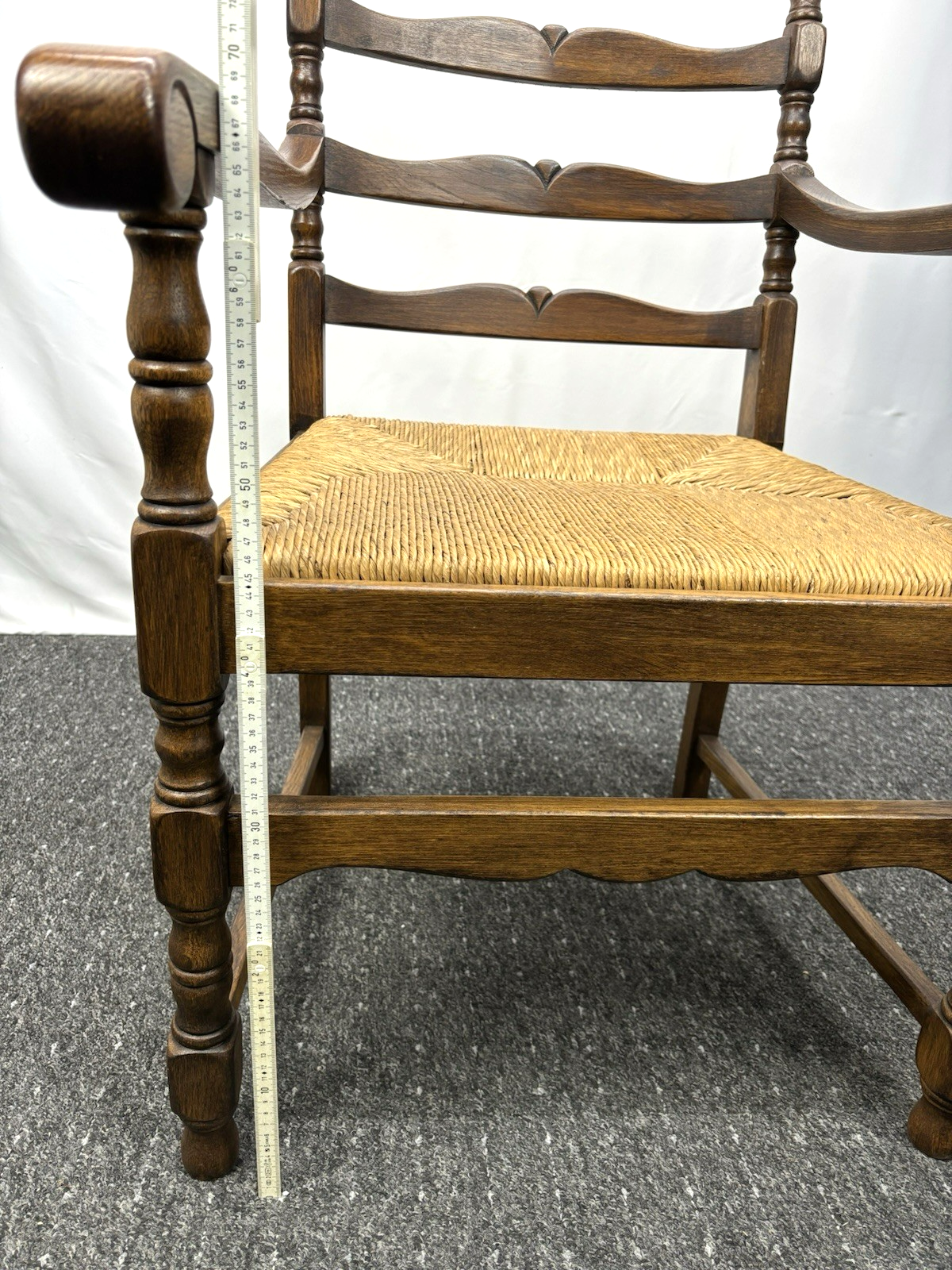 Castle Furniture Armlehnstuhl – Massivholz, Landhausstil, Geflochtene Sitzfläche