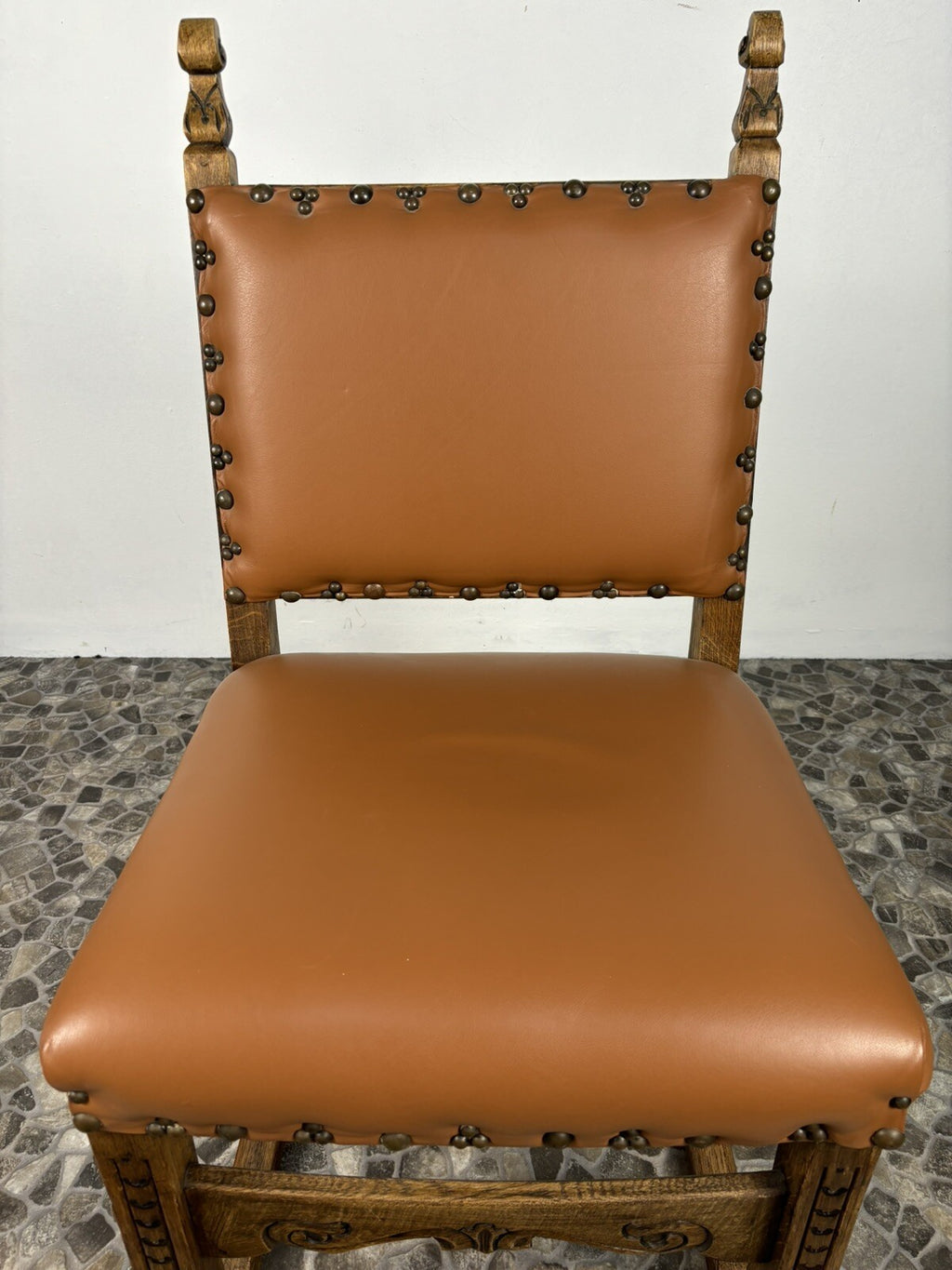 1 von 2 spanischer Stil Stuhl Leder Art Deco Massivholz Schnitzarbeiten